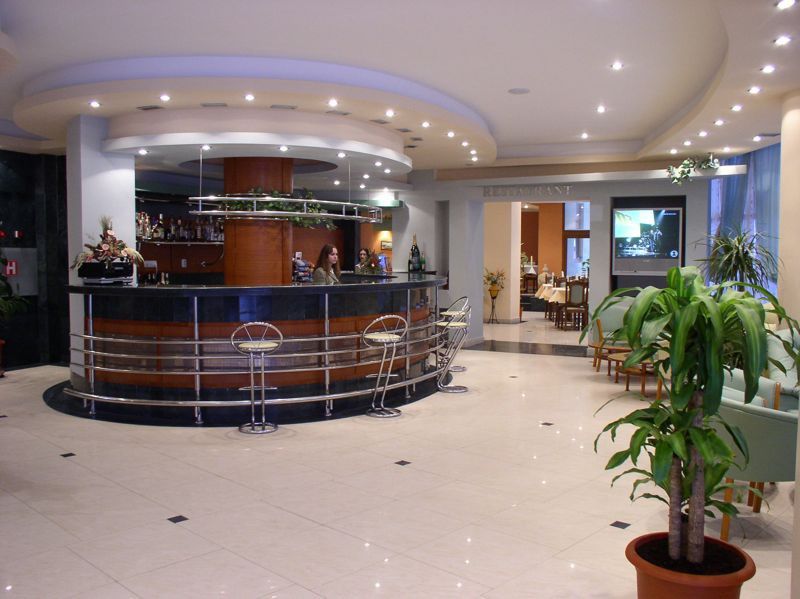Rex Hotel ทูลเซีย ภายนอก รูปภาพ